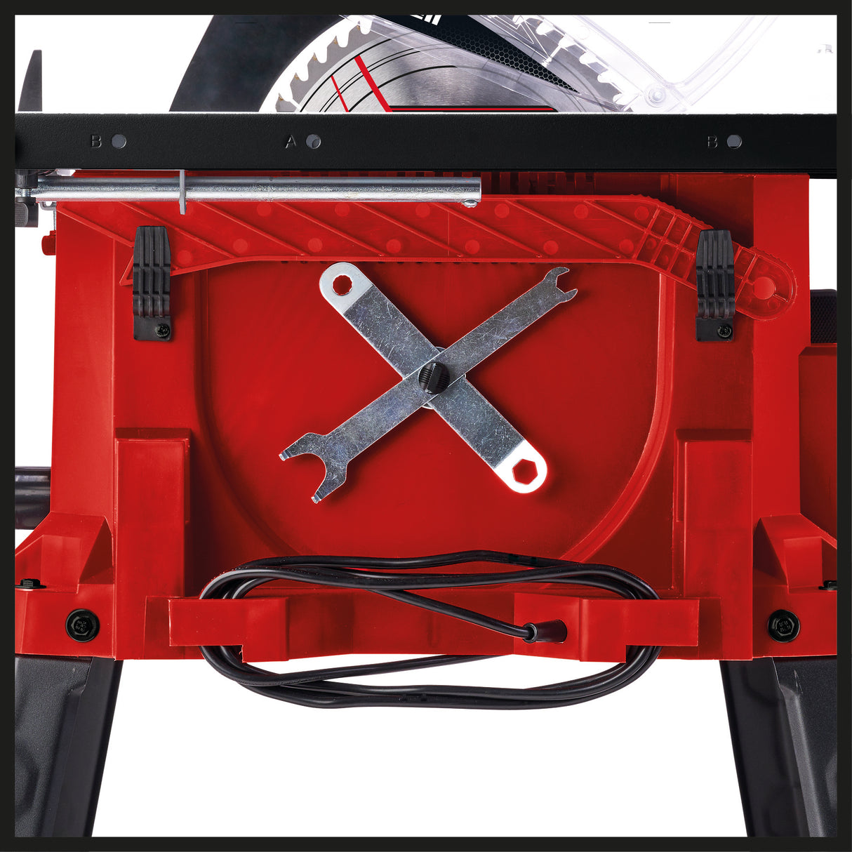 Fierastrau circular de masa Einhell TC-TS 2225 U, 2200 W, inaltime de taiere 80 mm, lama de ferastrau Ø 254 mm, extensie masa, opritor unghiular, opritor paralel, tija de impingere, cadru de baza