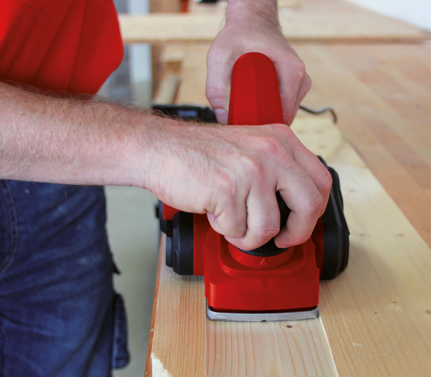 Rindea electrica Einhell TC-PL 750 (750W, adancime aschii de pana la 2mm, ax cutit mare, opritor automat de parcare, incl. opritor de adancime paralel/falt, lama rotativa