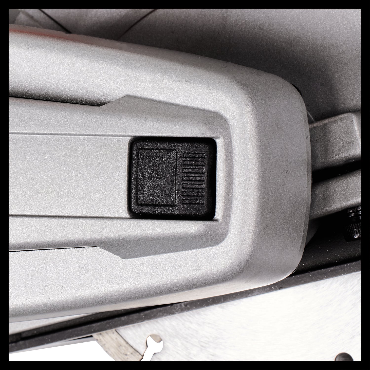 Einhell TE-MA 1500 csatornamaró, 1500 W, marási mélységállítás, rugalmas vágási szélességállítás, lágyindítás, zsákkal + 2 gyémánt vágókoronggal