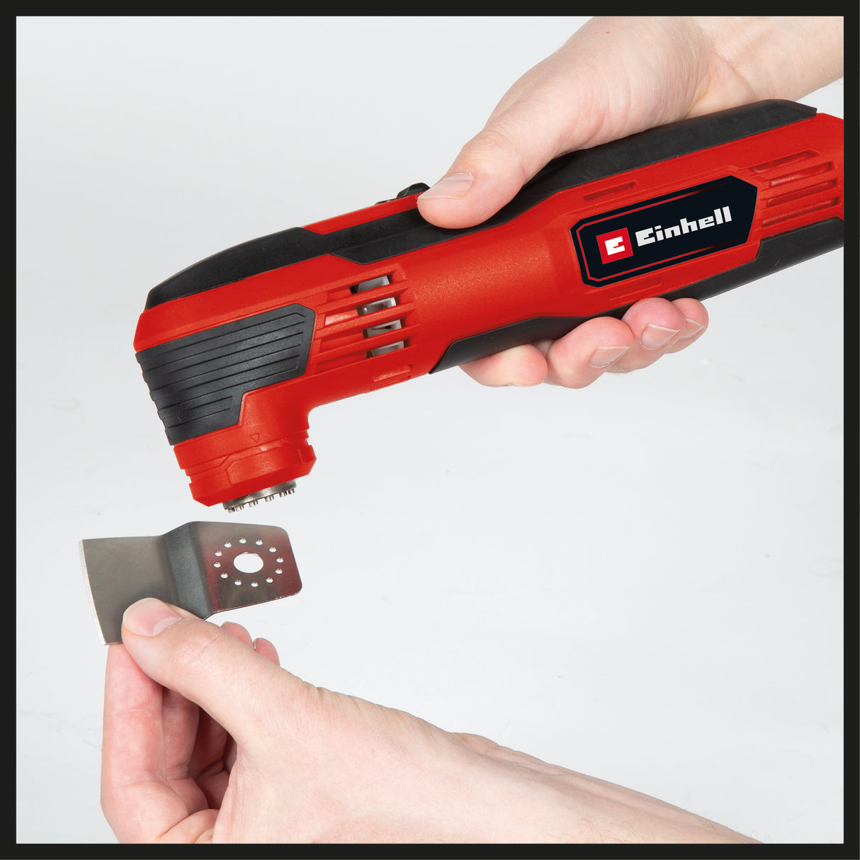 Unealta multifunctionala Einhell TC-MG 250 CE, 250 W, rata de vibratii 22.000 pana la 40.000 rpm, adaptor magnetic pentru scule, electronica de viteza, incl. accesorii