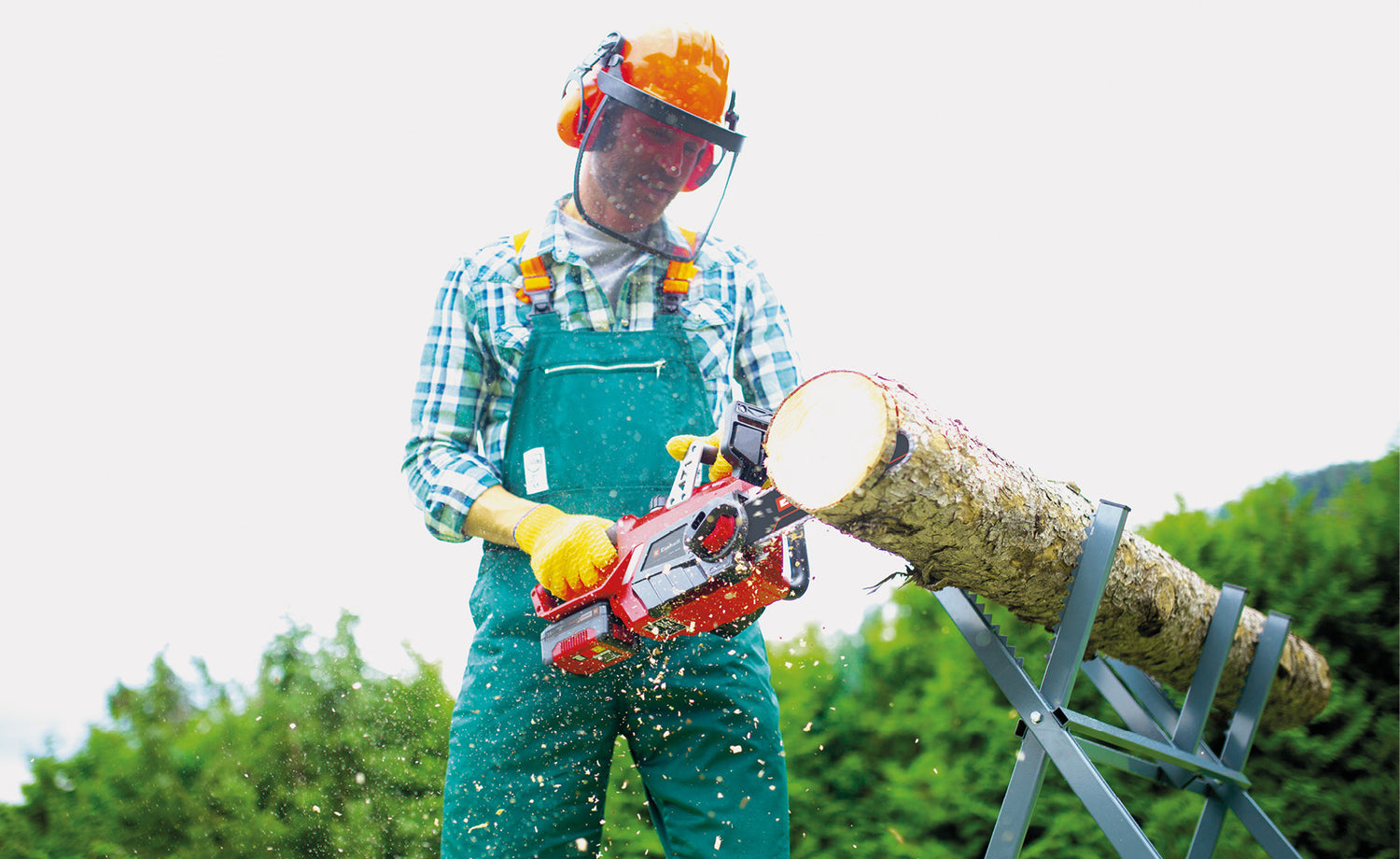 Einhell GE-LC 18/25-1 Li Kit Power X-Change akkus láncfűrész (18 V, vágási hossz 23 cm, láncsebesség 4,5 m/s, automatikus lánckenés, 1 db 3,0 Ah-s akkumulátorral + töltővel)