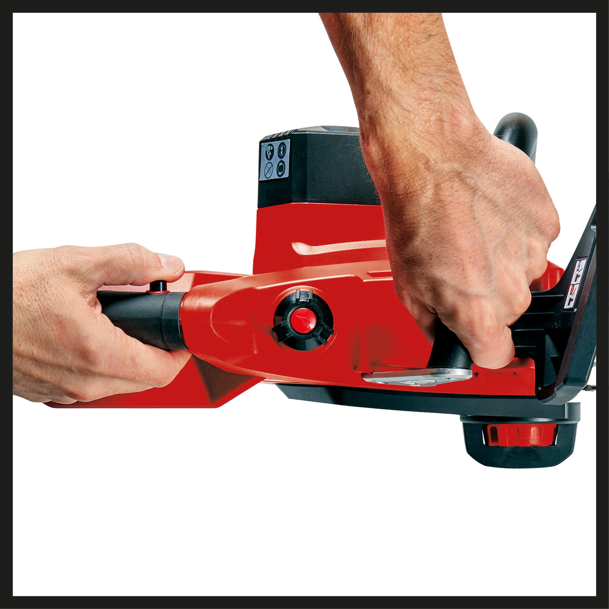 Drujbă fără fir Einhell GE-LC 18/25-1 Li Kit Power X-Change (18 V, lungime de tăiere 23 cm, viteză lanț 4,5 m/s, lubrifiere automată a lanțului, inclusiv 1 baterie 3,0 Ah + încărcător)