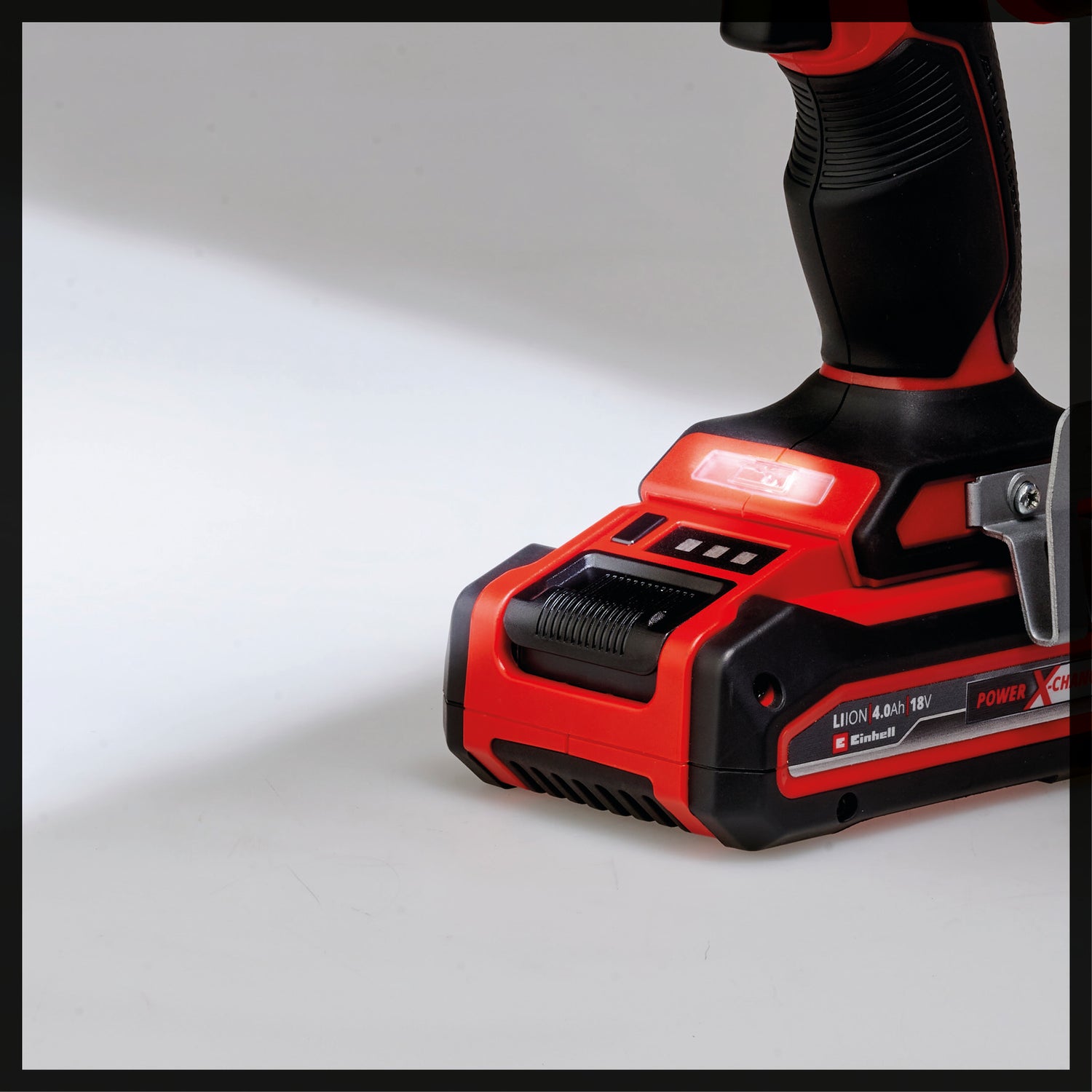 Masina de gaurit cu percutie fara fir Einhell Professional TP-CD 18/70 Li-i BL - Solo (18 V, fara perii, 70 Nm, functie percutie, mandrina 13 mm, 2 trepte, fara acumulator)