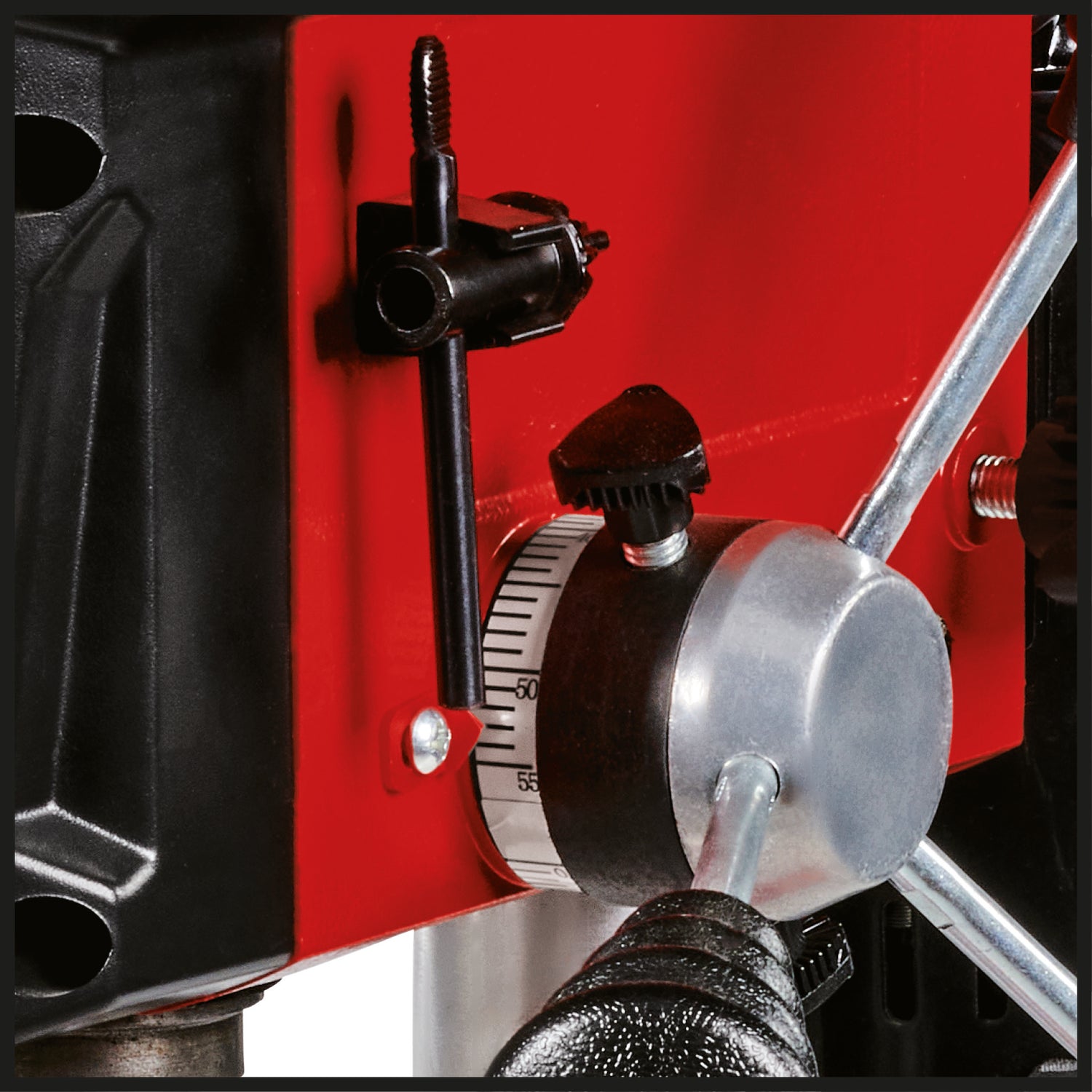 Masina de gaurit de banc Einhell TC-BD 450, 450 W, pana la 2650 rpm, 5 trepte, adancime maxima de gaurire 50 mm, afisaj adancime de gaurire, opritor de adancime reglabil, masa de gaurire inclinabila/rotativa si reglabila pe inaltime