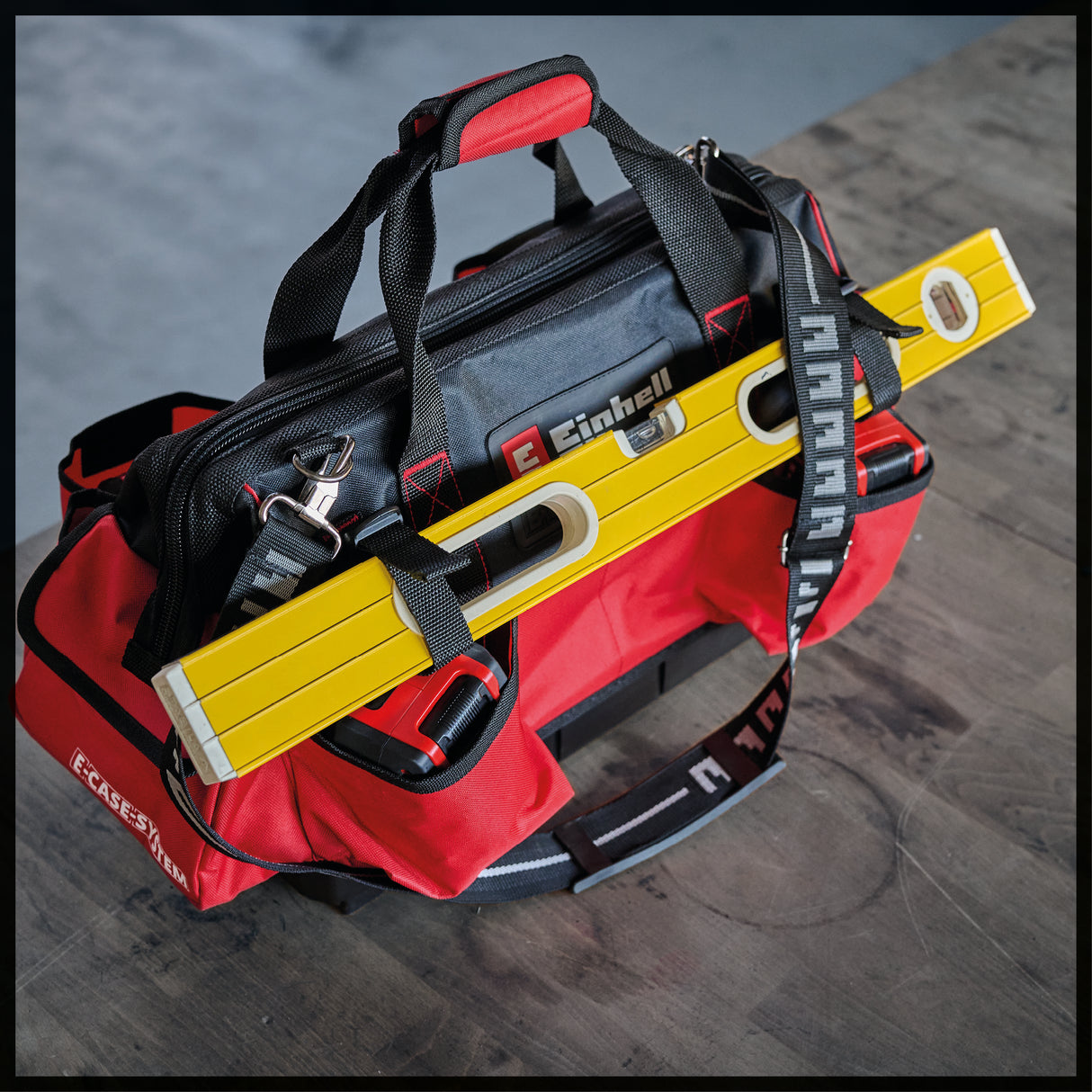 Geanta originala Einhell E-Case, maxim 30 kg, stivuibila, cu inchidere, poate fi combinata cu sistemul Einhell E-Case, depozitare si transport scule si accesorii