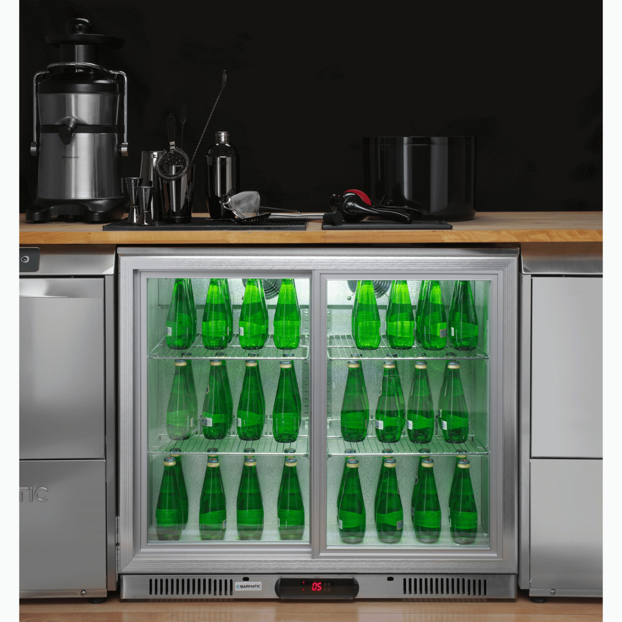 Vitrina frigorifica pentru bar Candour de 198 l cu usa dubla, otel inoxidabil, Barmatic
