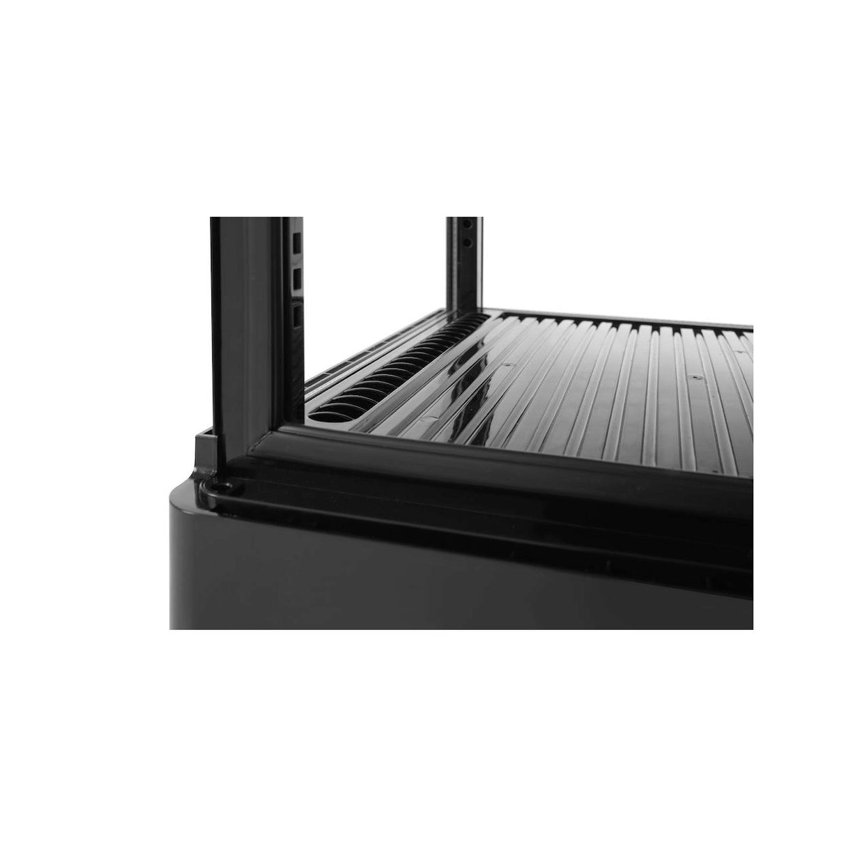 Vitrina rece pt prezentare, Negru, 68 lt, interval temp 2-6 gr C, 170 W, 3 rafturi reglabile pe inaltime, ARKTIC by Hendi, 452x406x(H)891 mm, Clasa energetica C