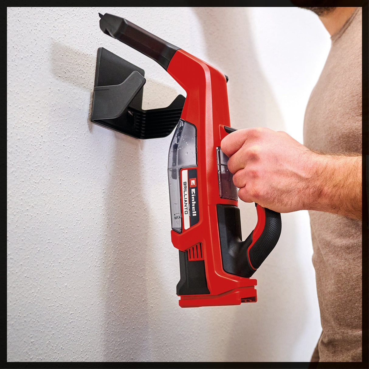 Aparat de curatat geamuri fara fir Einhell BRILLIANTO Power X - Change (18 V, duza de aspirare lunga de 28 cm, curatare fara urme, incl. sticla de pulverizare cu laveta din microfibra, fara acumulator) Einhell - scule electrice si unelte profesionale - BricoMart