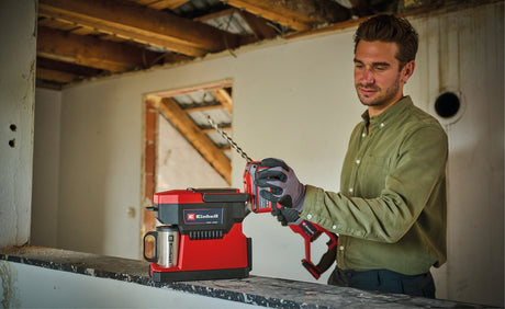 Cafetiera fara fir Einhell TE - CF 18 Li - Solo Power X - Change (18 V, rezervor de apa de 240 ml, pentru cafea filtrata si pad - uri de cafea, maner de transport, incl. cana cu capac, fara acumulator). Einhell - scule electrice si unelte profesionale - BricoMart