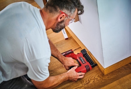Capsator si Pistol de cuie pe acumulator Einhell TE - CN 18 Li - Solo Power X - Change (Li - ion, 18V, max. 20 de focuri pe minut, incl. 300 de cuie, incl. 300 de capse, fara acumulator sau incarcator Einhell - scule electrice si unelte profesionale - BricoMart