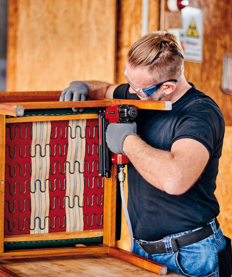 Compresor Einhell TC - AC 190/6/8 OF Set, 1200 W, max. 8 bar, rezervor de 6 L, capacitate de admisie 190 L/m, turatie motor 18000 rpm, regulator de presiune, manometru, fara ulei Einhell - scule electrice si unelte profesionale - BricoMart