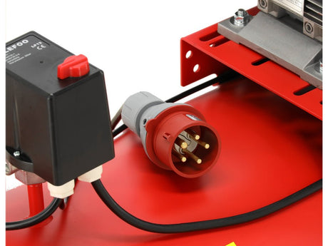 COMPRESOR ULEI CU CUREA YATO YT - 23321 , 400V , 200L ,3.0CP , 1100 rpm ,360 l/min YATO - scule electrice si unelte profesionale - BricoMart