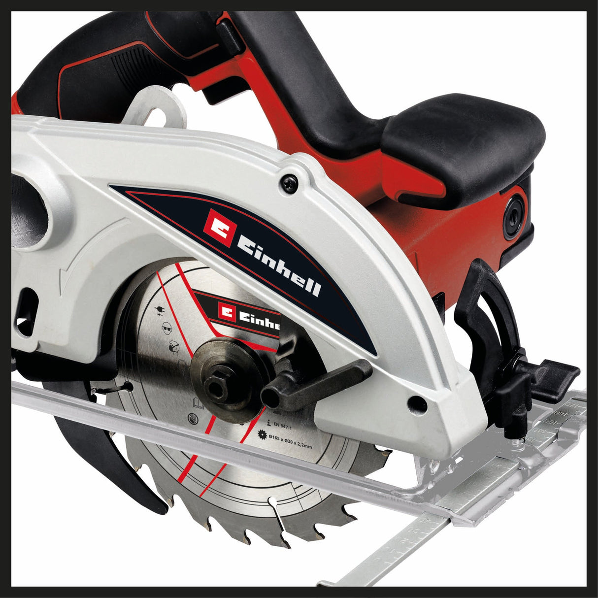 Fierastrau circular manual Einhell TC - CS 1250, 1.250 W, 5.500 rpm, reglare fara unelte a adancimii si unghiului, maner suplimentar, blocare a axului, lama de Fierastrau cu varf de carbura Einhell - scule electrice si unelte profesionale - BricoMart
