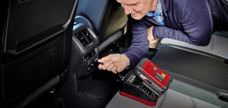 Incarcator acumulatori la priza auto original Einhell Power X - Car incarcator 3A Power X - Change, Li - Ion, 18V, mufa 12V, monitorizare permanenta a acumulatorului si gestionare inteligenta a incarcarii, afisaj LED de stare 7x Einhell - scule electrice si unelte profesionale - BricoMart