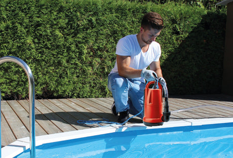 Pompa submersibila Einhell GC - SP 5511 IF, 550 W, conexiune universala, maner de transport, comutator manual/automat, debit 11.000 litri pe ora Einhell - scule electrice si unelte profesionale - BricoMart