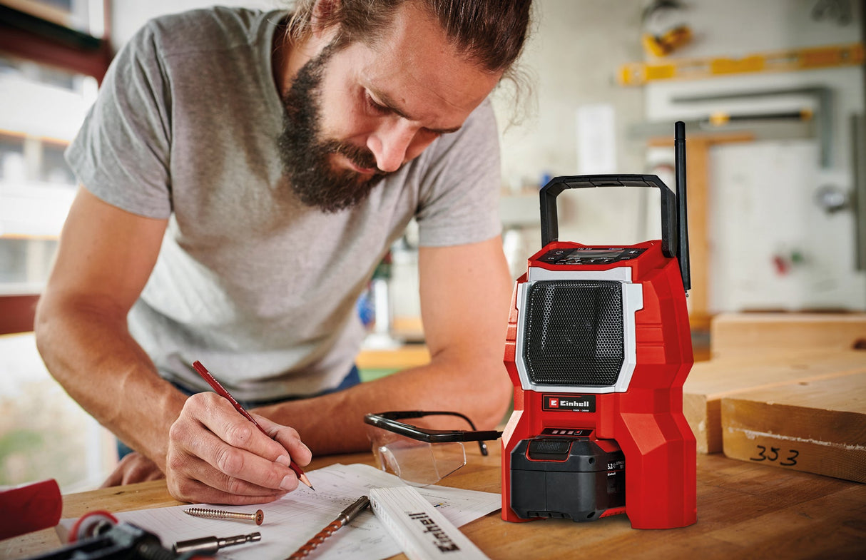 Radio pe acumulator Einhell TC - RA 18 Li BT - Solo Power X - Change (Li - ion, 18 V, difuzor de 10 W, Bluetooth, functie de cautare automata a posturilor, afisaj LCD iluminat, fara acumulator sau incarcator Einhell - scule electrice si unelte profesionale - BricoMart