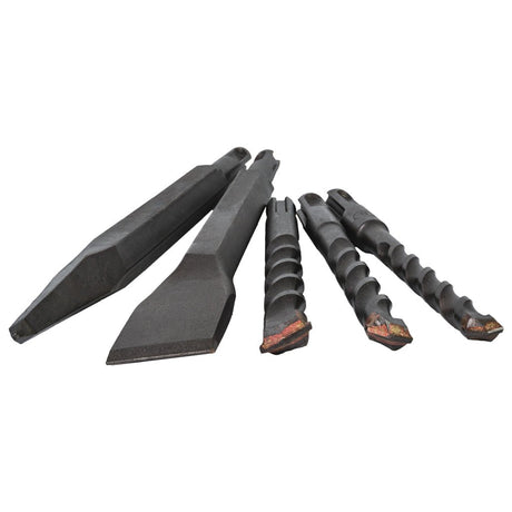 RAIDER Ciocan rotopercutor 800W 26mm 2.8J 4 funct. valiza RD - HD62 Energie de impact: 2.8 J – oferă puterea necesară pentru a găuri cu ușurință în beton Sistem SDS - plus – permite schimbar Raider - scule electrice si unelte profesionale - BricoMart