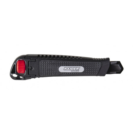 RAIDER Cutter 18 mm- corp metalic RDI Lama este triplu ascutita cu laser Constructie din aliaj de zinc Rezistenta de 5 x mai mare Raider - scule electrice si unelte profesionale - BricoMart