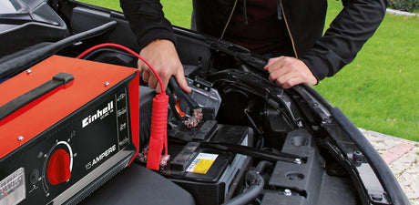 Redresor auto Einhell CC - BC 15, ampermetru incorporat, carcasa din tabla de otel, protectie la suprasarcina si polaritate inversa, inclusiv cablu de incarcare Einhell - scule electrice si unelte profesionale - BricoMart