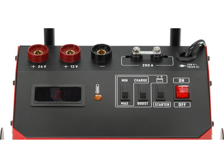 ROBOT PORNIRE AUTO YATO YT - 83063 , 12V - 24V , 20 - 400 AH , 5 A/15 A/32 A Yato - scule electrice si unelte profesionale - BricoMart