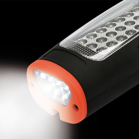 LED LÁMPA YATO YT-08507 AKKUMULÁTORRAL 140LM 