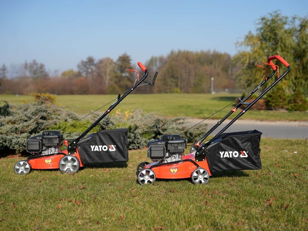 YATO YT-85521 FŰNYÍRÓ, BENZINES, ÖNJÁRÓ, 41 CM 