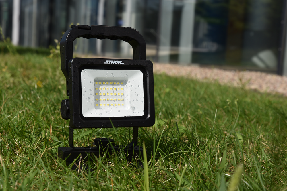REFLECTOR PORTABIL 20W STHOR 82882 SMD 2000LM