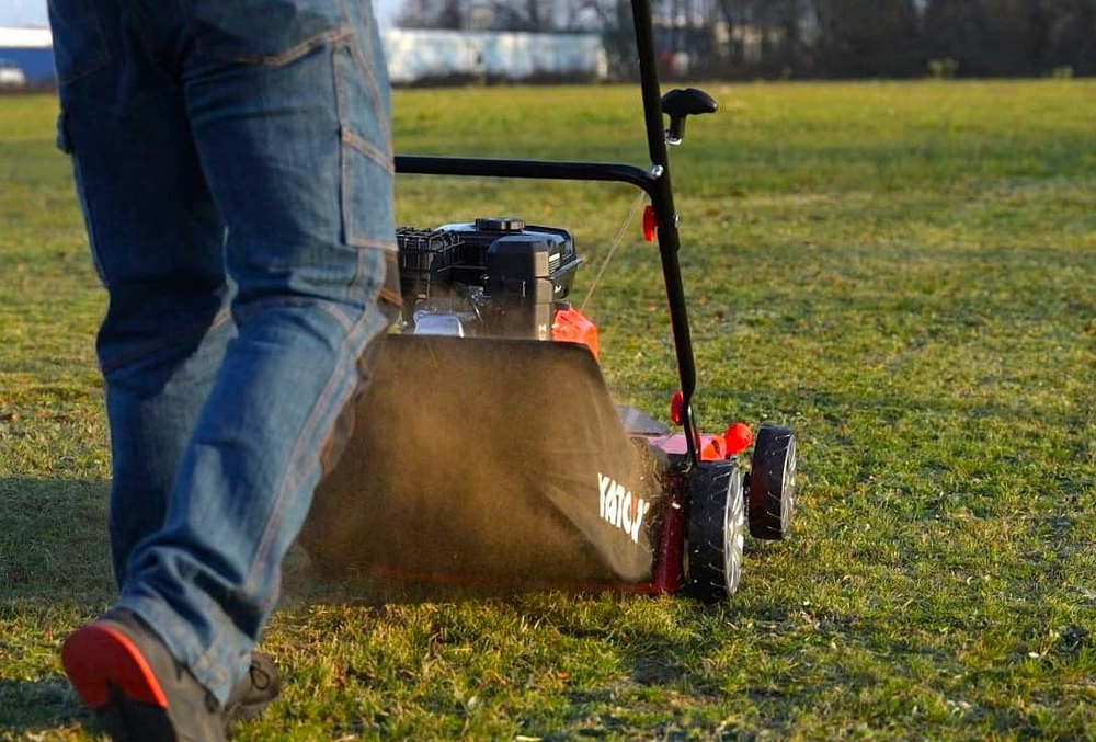 SCARIFICATOR/AERATOR 2IN1, PE YATO YT-85570 BENZINA, 38CM