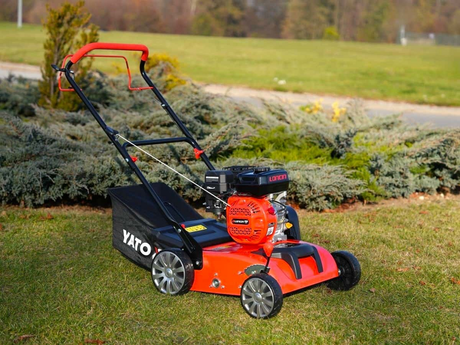SCARIFICATOR/AERATOR 2IN1, PE YATO YT-85570 BENZINA, 38CM YATO - scule electrice si unelte profesionale - BricoMart