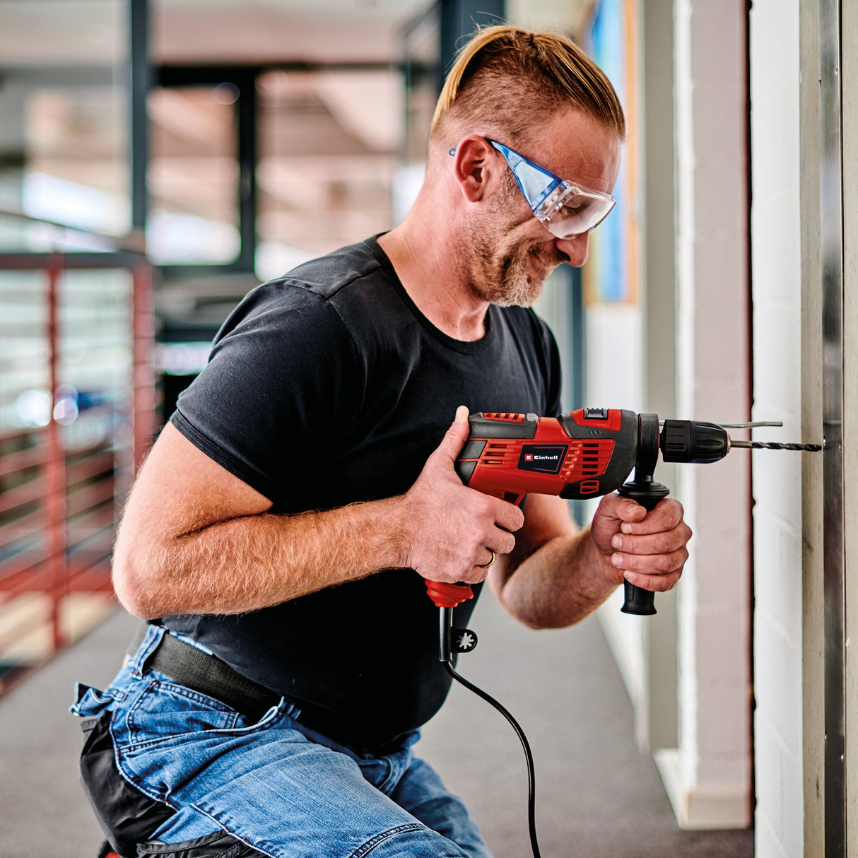 Set Bormasina cu impact Einhell TC - ID 720/1 E Kit (gaurire/percutie, mandrina cu eliberare rapida de 13 mm, electronica de viteza, incl. set de 5 burghie pentru beton + E - Box Einhell - scule electrice si unelte profesionale - BricoMart