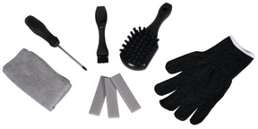 Set de curatare original Einhell pentru roboti de tuns iarba (accesoriu pentru curatarea, intretinerea si ingrijirea robotilor de tuns iarba Einhell, inclusiv carpa din microfibra, perii si manusi) Einhell - scule electrice si unelte profesionale - BricoMart